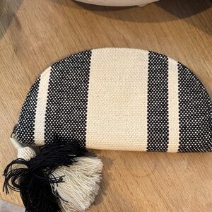 Universal Thread Black and Cream Clutch